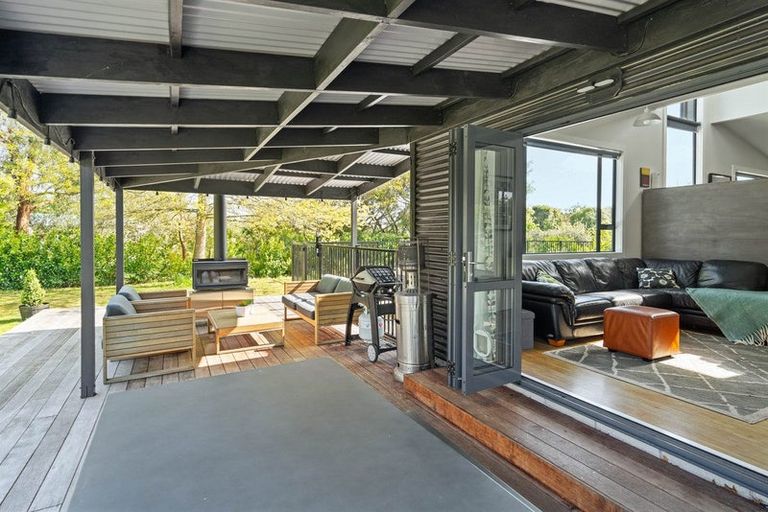 Photo of property in 17-19 Weld Street, Martinborough, 5711