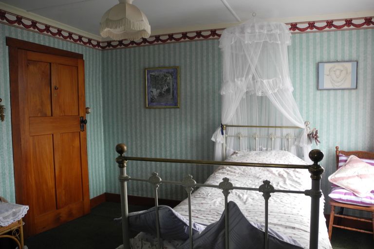 Photo of property in 7 Manse Street, Waimate, 7924