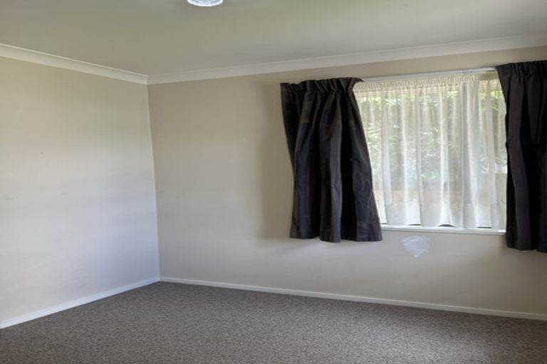 Photo of property in 8 Attlee Crescent, Bryndwr, Christchurch, 8053