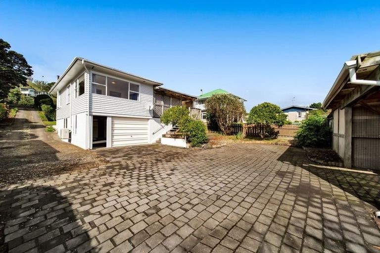 Photo of property in 92 South Road, Blagdon, New Plymouth, 4310