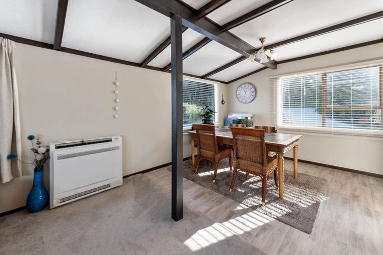 Photo of property in 17 Mountain Road, Western Heights, Rotorua, 3015