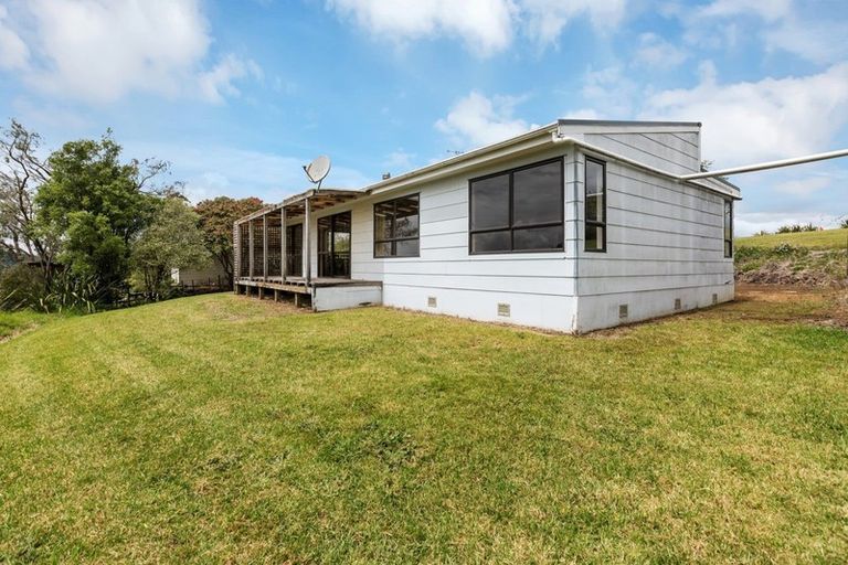 Photo of property in 400 Apotu Road, Kauri, Kamo, 0185