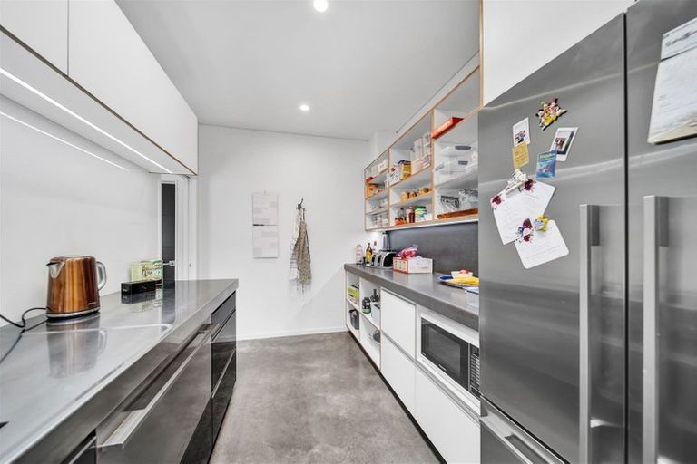 Photo of property in 6 Williams Avenue, Hawera, 4610