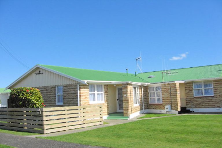 Photo of property in 53 George Street, Levin, 5510