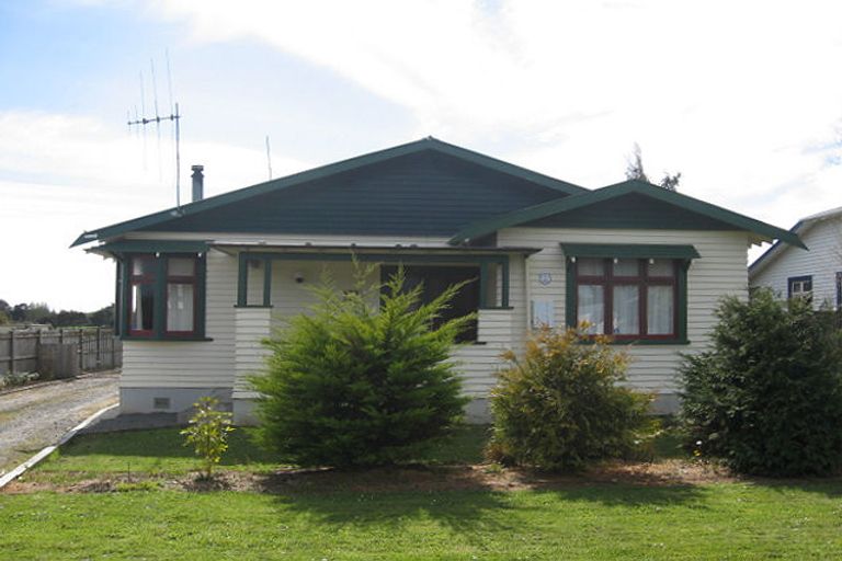 Photo of property in 10 Tawa Street, Tokomaru, Palmerston North, 4474