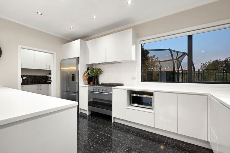 Photo of property in 202 Saint James Drive, Huntington, Hamilton, 3210