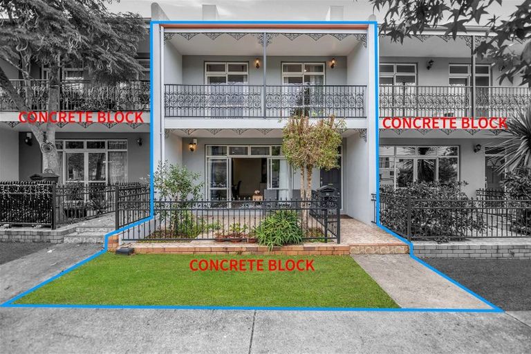 Photo of property in 10/126 Stancombe Road, Flat Bush, Auckland, 2016