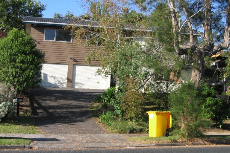 Photo of property in 68 Glencoe Road, Browns Bay, Auckland, 0630