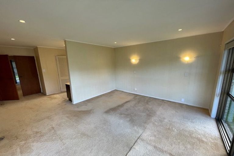 Photo of property in 7 Pendene Place, Forrest Hill, Auckland, 0620