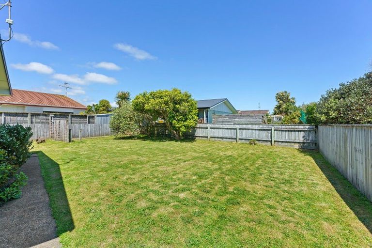 Photo of property in 30a Toru Road, Paraparaumu Beach, Paraparaumu, 5032