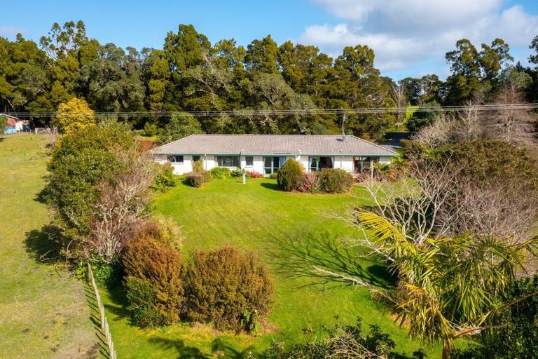 Photo of property in 398 Owhiwa Road, Parua Bay, Onerahi, 0192