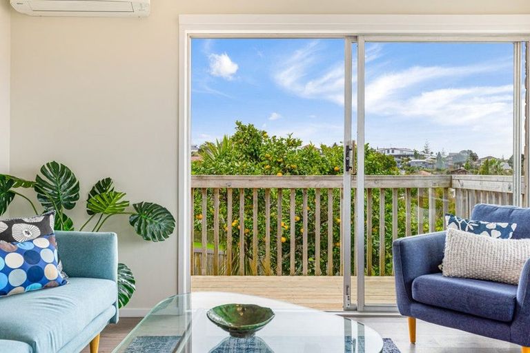 Photo of property in 2/12 Jenelin Road, Glendene, Auckland, 0602