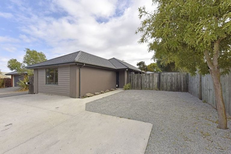Photo of property in 82 Atlantis Street, New Brighton, Christchurch, 8083