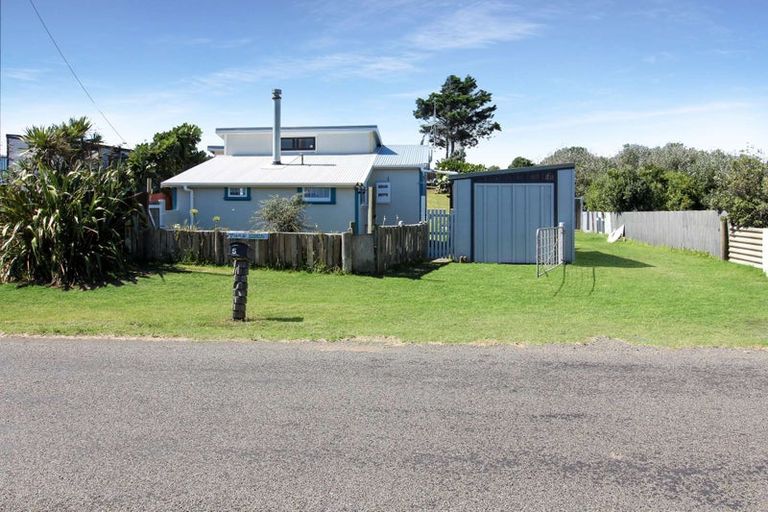 Photo of property in 5 Omanu Street, Koitiata, Whanganui, 4581