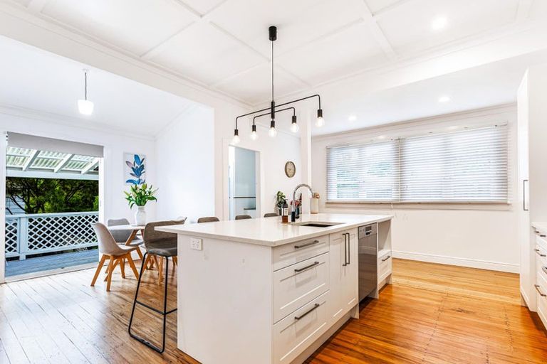 Photo of property in 1/93 Seabrook Avenue, New Lynn, Auckland, 0600