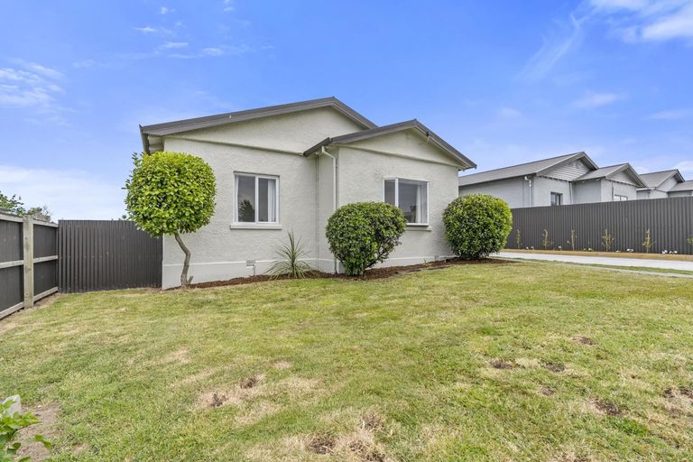 Photo of property in 35 High Street, Parkside, Timaru, 7910