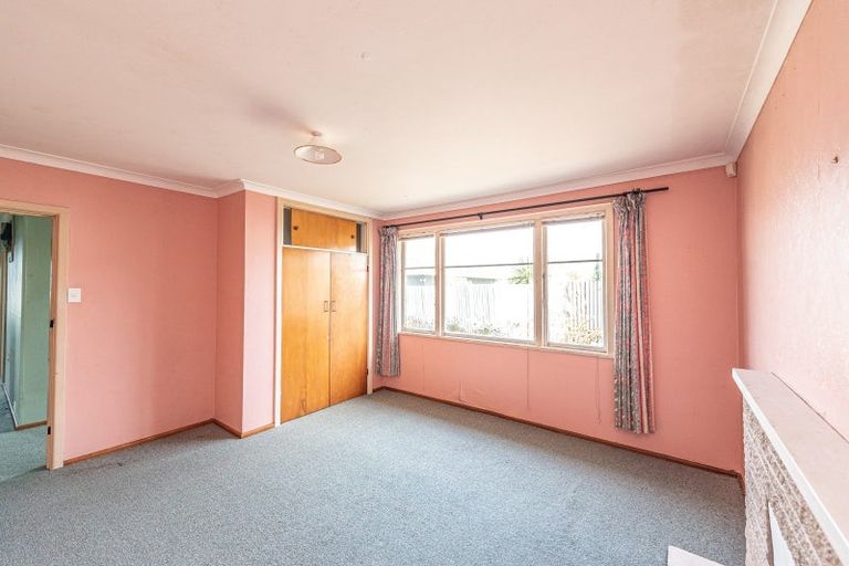 Photo of property in 128 Karaka Street, Castlecliff, Whanganui, 4501