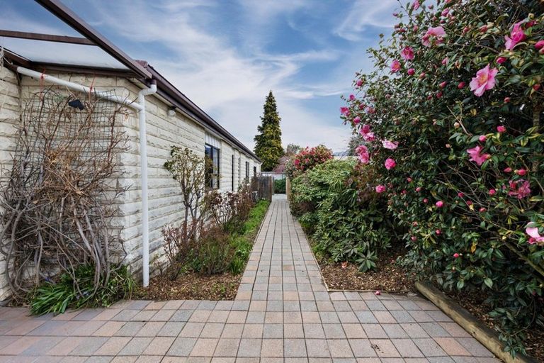 Photo of property in 4 Remarkables Crescent, Frankton, Queenstown, 9300