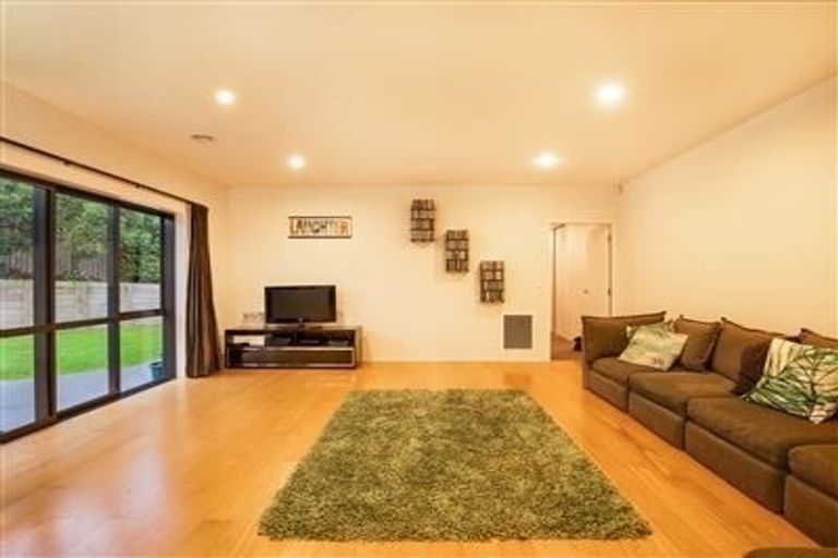 Photo of property in 2 Bovill Way, Tuakau, 2121