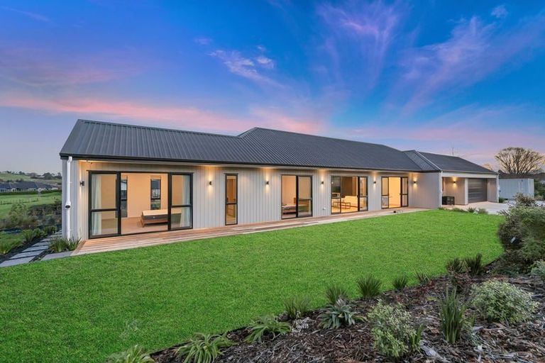 Photo of property in 6 Peet Row, Pokeno, 2471