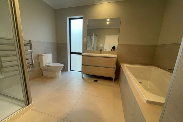 Photo of property in 24 Te Rito Road, Hobsonville, Auckland, 0616