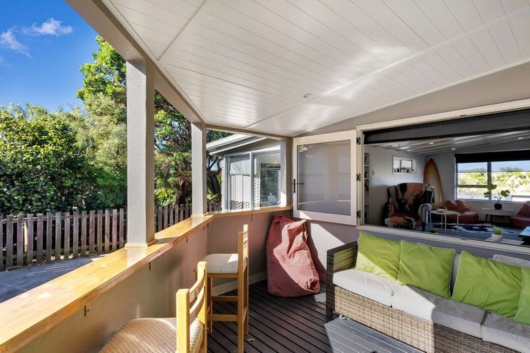 Photo of property in 47 Kings Avenue, Waikuku Beach, 7402