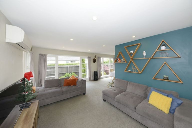 Photo of property in 74 Maidstone Road, Ilam, Christchurch, 8041