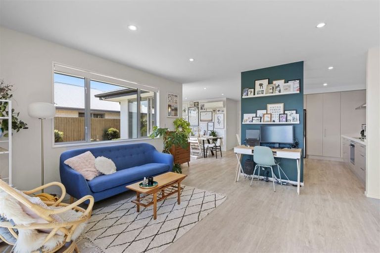 Photo of property in 24 Bamber Crescent, Halswell, Christchurch, 8025