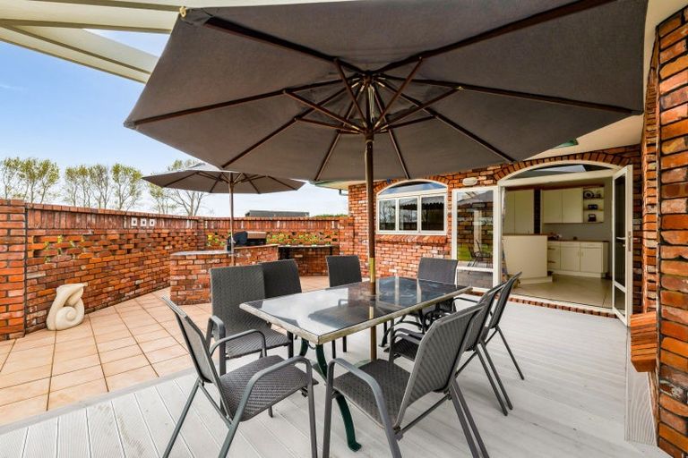 Photo of property in 211 Tawhiti Road, Hawera, 4672