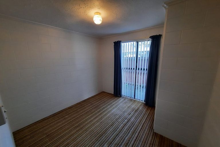 Photo of property in 2/122 Effingham Street, North New Brighton, Christchurch, 8083