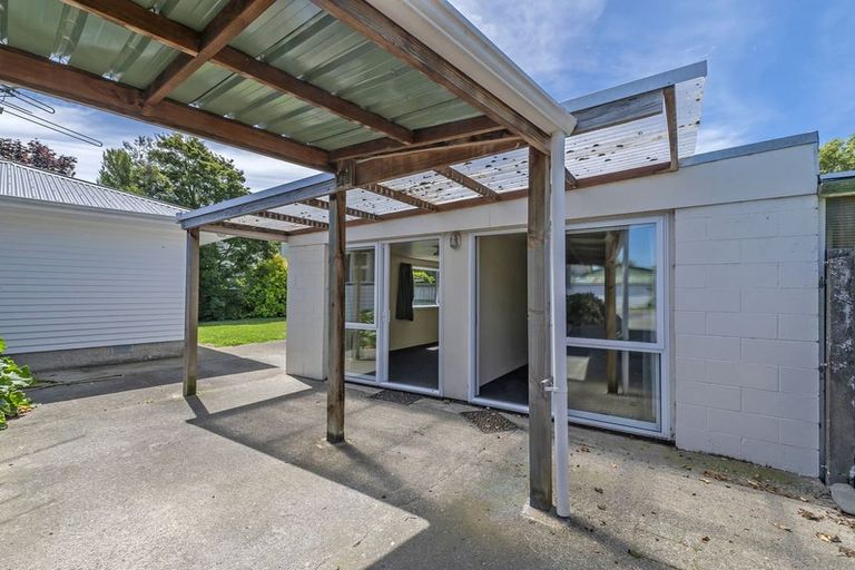 Photo of property in 21 Hanrahan Street, Upper Riccarton, Christchurch, 8041
