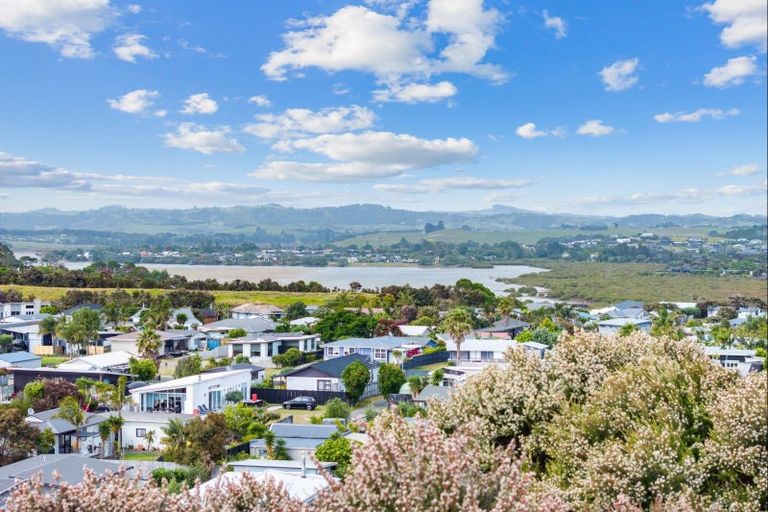 Photo of property in 5 Kawau Lane, Mangawhai Heads, Mangawhai, 0505