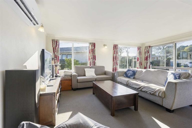 Photo of property in 37 Minaret Drive, Bucklands Beach, Auckland, 2014