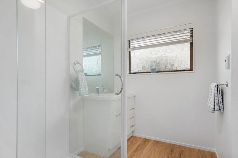 Photo of property in 60 Dickson Road, Papamoa Beach, Papamoa, 3118