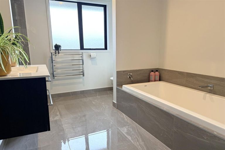 Photo of property in 64-66 Blake Street, Blaketown, Greymouth, 7805