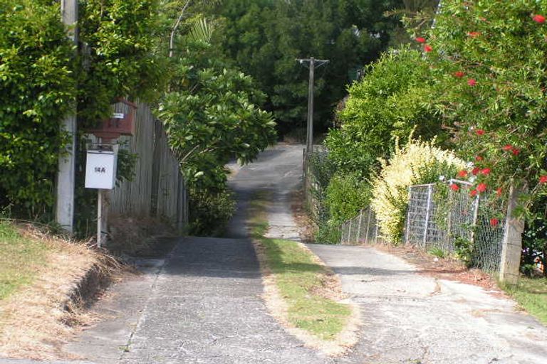 Photo of property in 2/14 Bond Crescent, Forrest Hill, Auckland, 0620