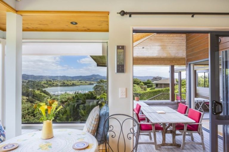 Photo of property in 9 Kotare Place, Sandspit, Warkworth, 0982