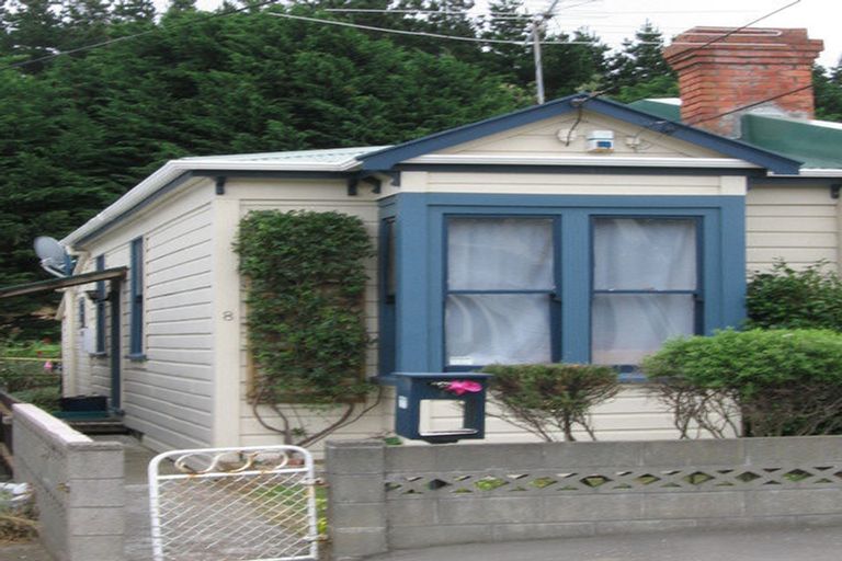 Photo of property in 8 Royal Street, Berhampore, Wellington, 6023