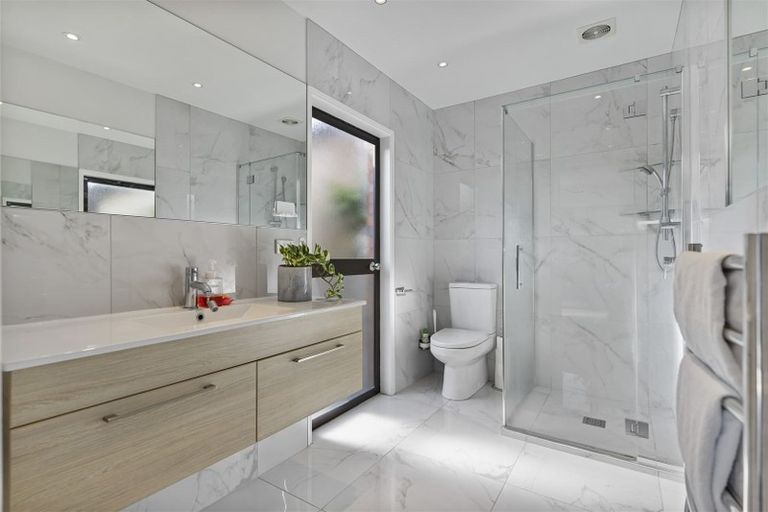 Photo of property in 3 Citation Way, Botany Downs, Auckland, 2010