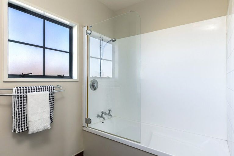 Photo of property in 93 Charles Street, Blenheim, 7201