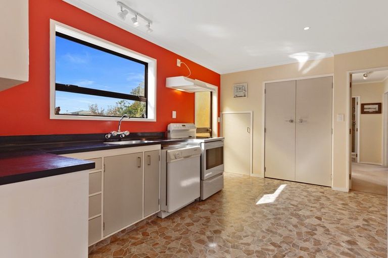 Photo of property in 24b Karewa Parade, Papamoa Beach, Papamoa, 3118