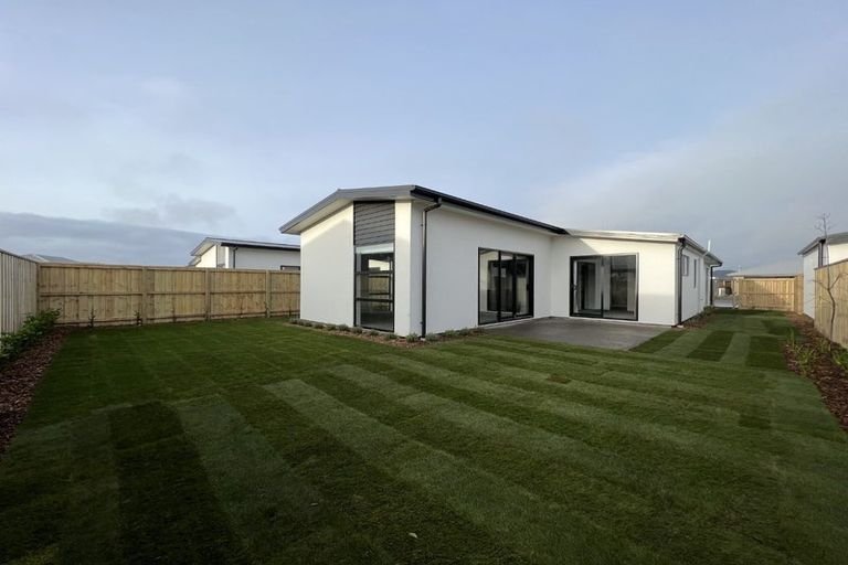 Photo of property in 25 Marcoola Drive, Rolleston, 7614