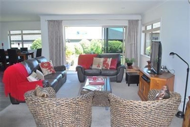 Photo of property in 3 Delta Close, Pyes Pa, Tauranga, 3112