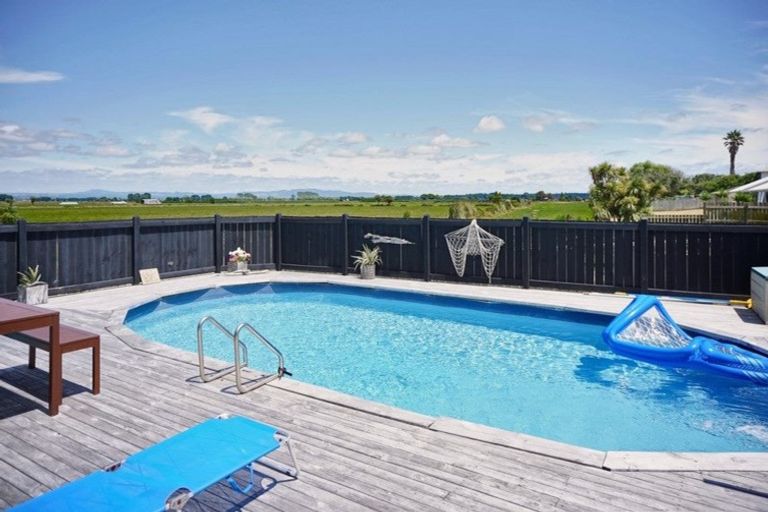 Photo of property in 40 Pukehina Parade, Pukehina, Te Puke, 3189