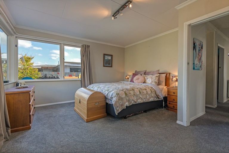 Photo of property in 50 Holdsworth Avenue, Milson, Palmerston North, 4414
