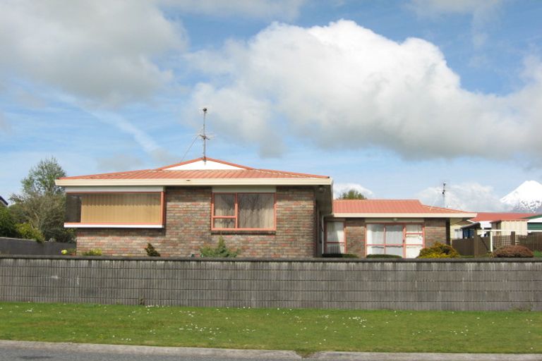 Photo of property in 1/66 Rewa Street, Inglewood, 4330