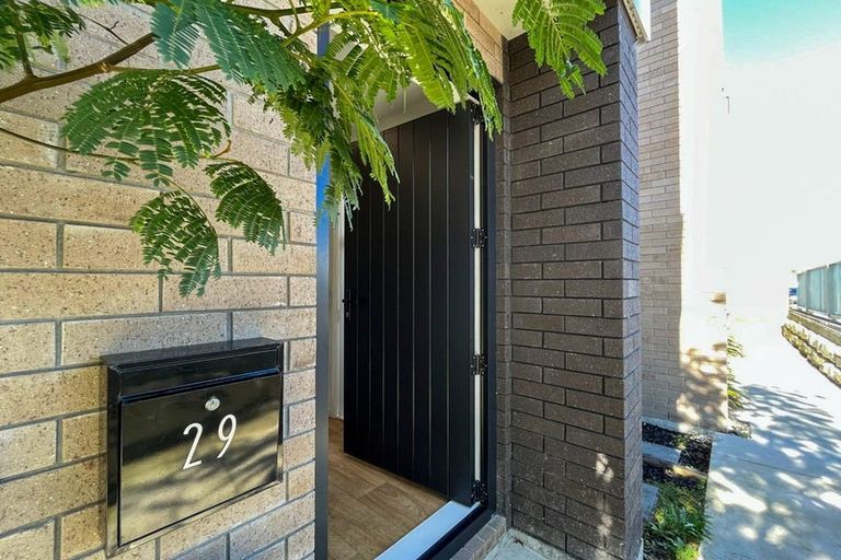 Photo of property in 29 Tima Lane, Mangere Bridge, Auckland, 2022