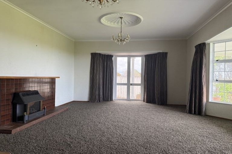 Photo of property in 55 Pohutukawa Place, Bell Block, New Plymouth, 4312