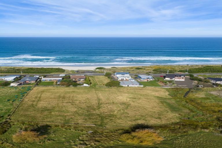 Photo of property in 1142 Brighton Road, Brighton, Dunedin, 9035