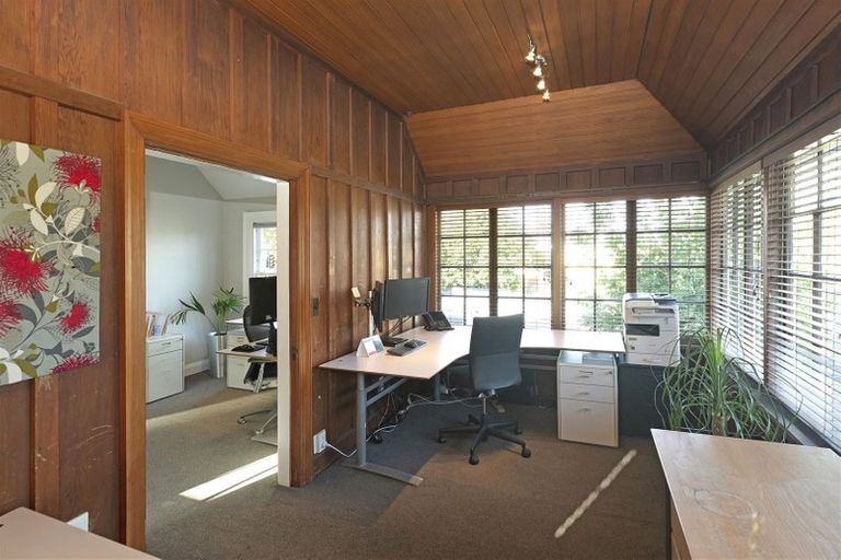 Photo of property in 52 Bealey Avenue, Christchurch Central, Christchurch, 8013